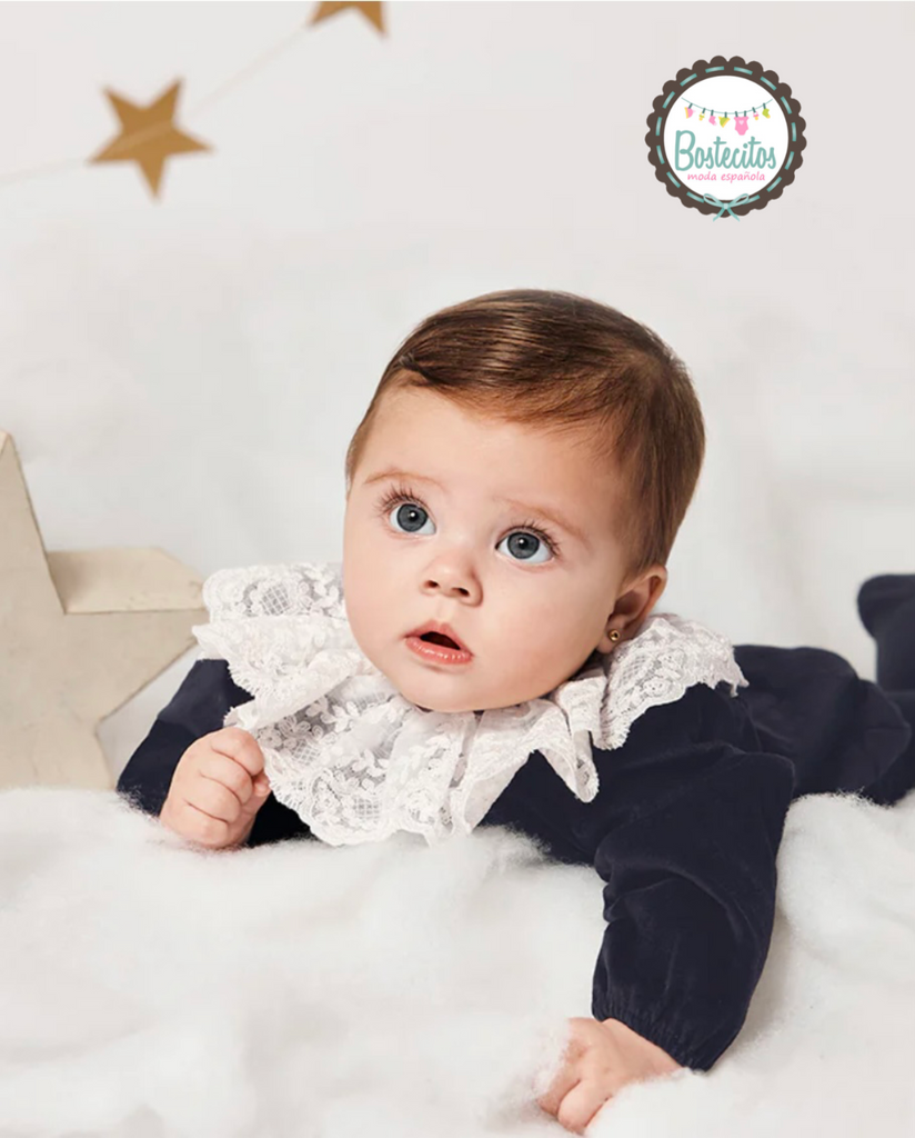 Ranita azul marino terciopelo cuello Olán blanco (6 meses)