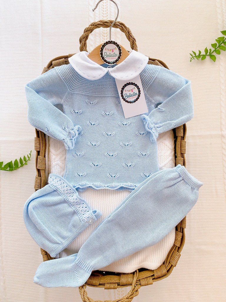 CONJUNTO TEJIDO AZUL CELESTE UVE