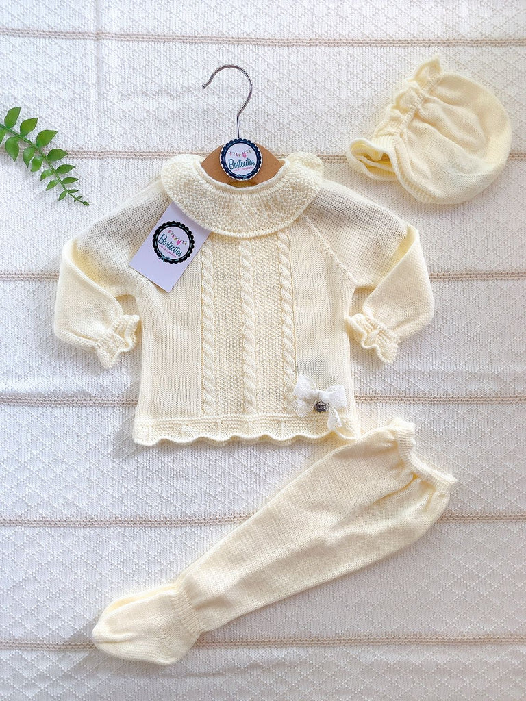 Tejido amarillo bebé cuello redondo con 3 líneas paralelas (1 mes)