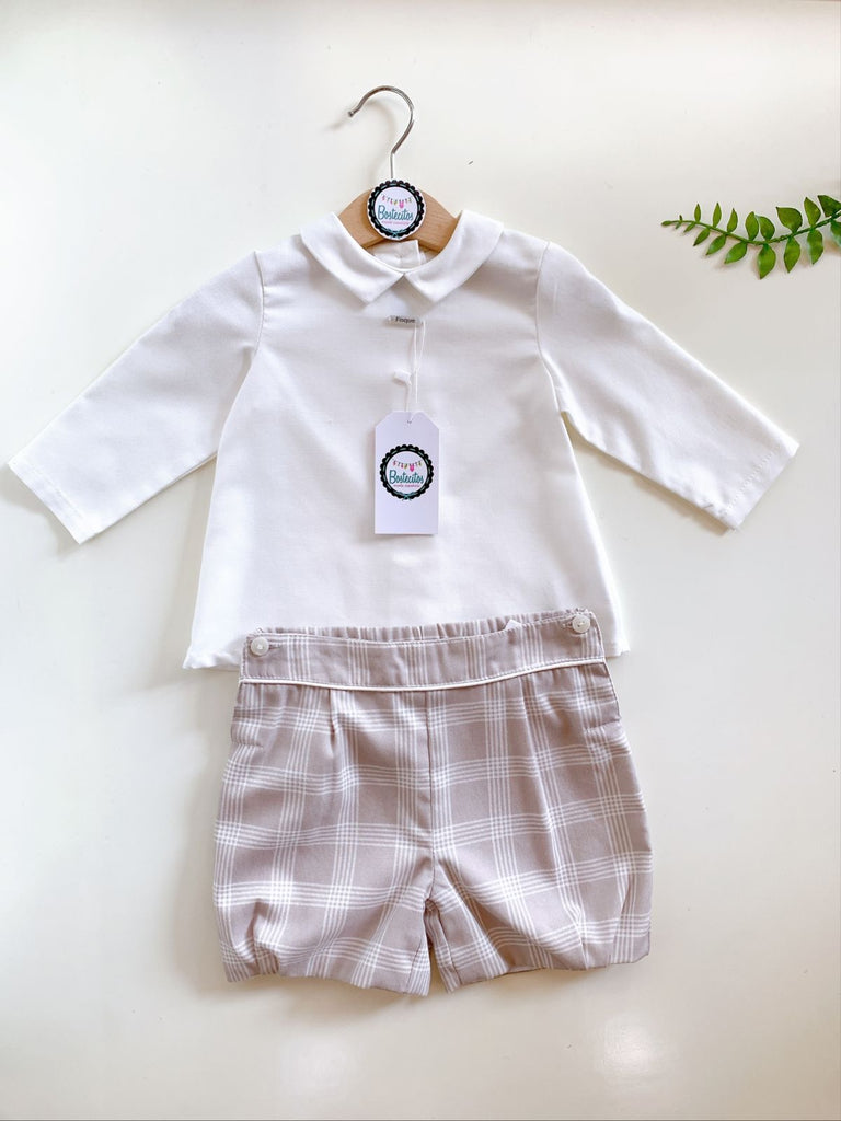 Conjunto camisa blanca con short beige y cuadros blancos (12 meses)