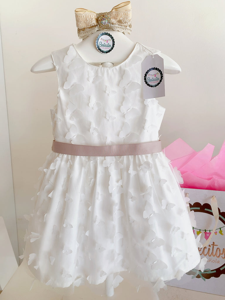 Vestido blanco mariposas blancas con lazo café