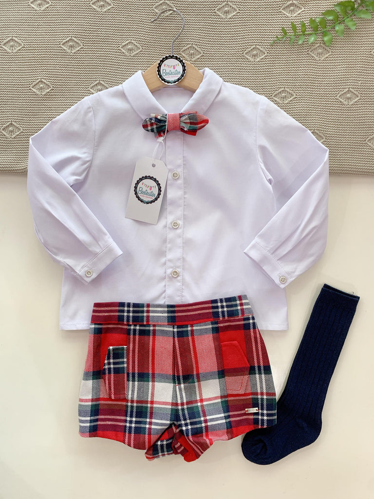 Conjunto short navideño, camisa blanca con moño