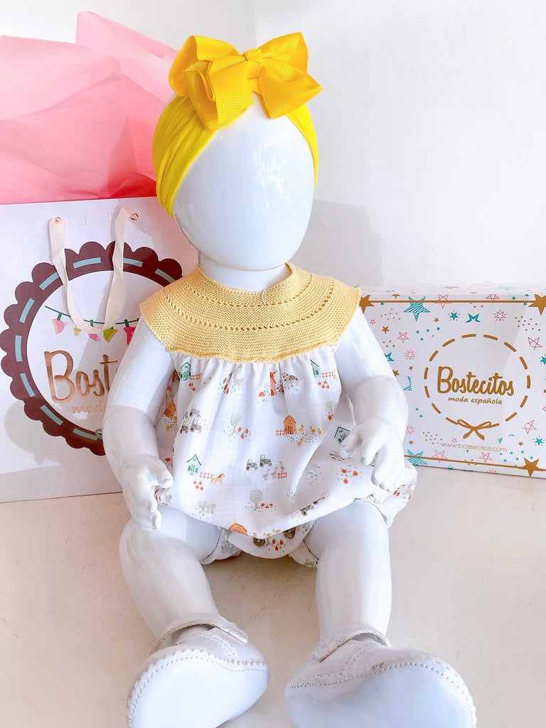 Ranita bordada amarillo con estampado granja