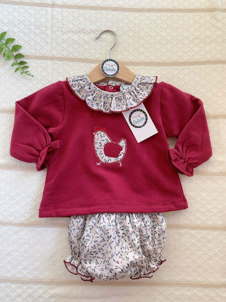 Conjunto usa tinta con figura de gallina con calzoncito