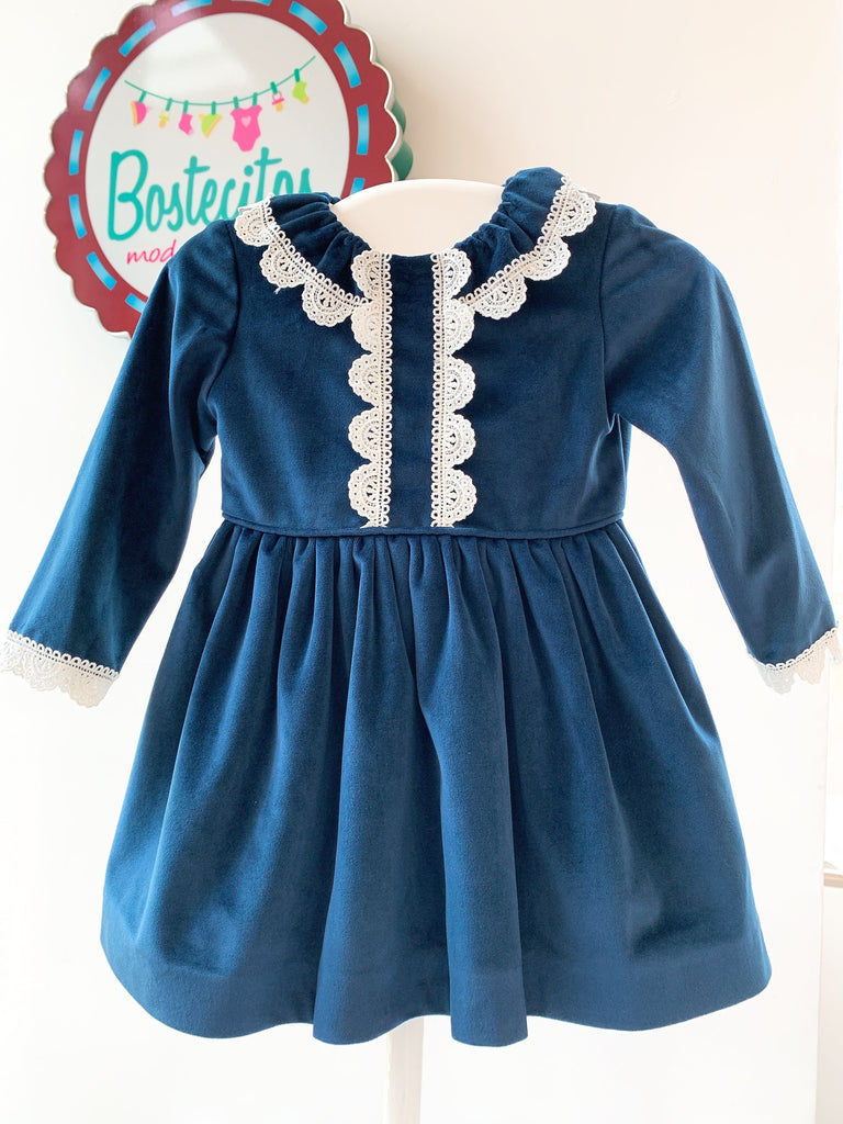 Vestido terciopelo azul marino con detalles blancos