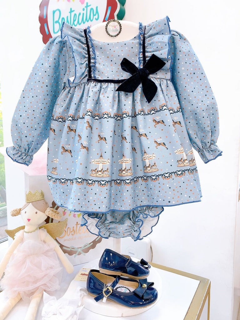 Vestido azul marino estampado caballitos con moño terciopelo azul marino  con calzón