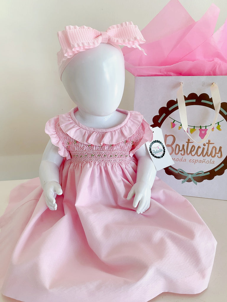 Vestido punto smock rosa flores bordadas rosas manga corta cuello redondo