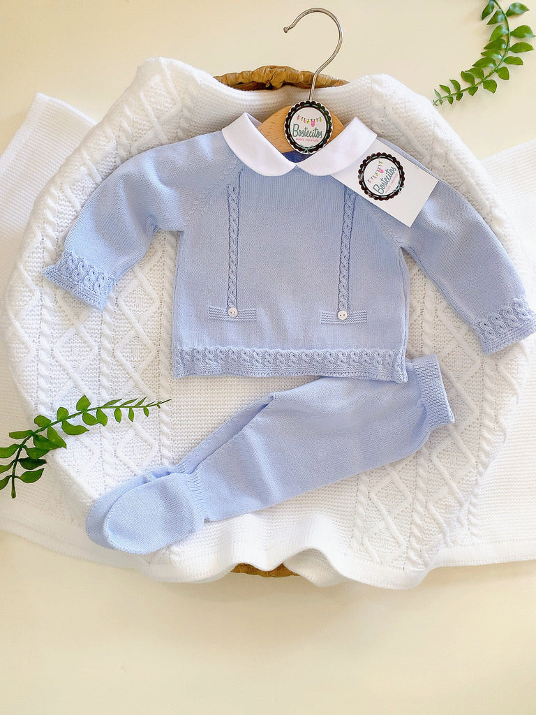 Tejido español azul celeste cuello blanco dos piezas dos botones