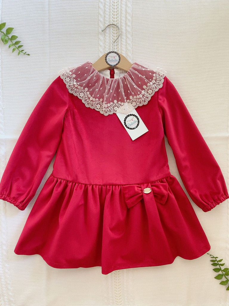 Vestido rojo terciopelo con cuello Olán