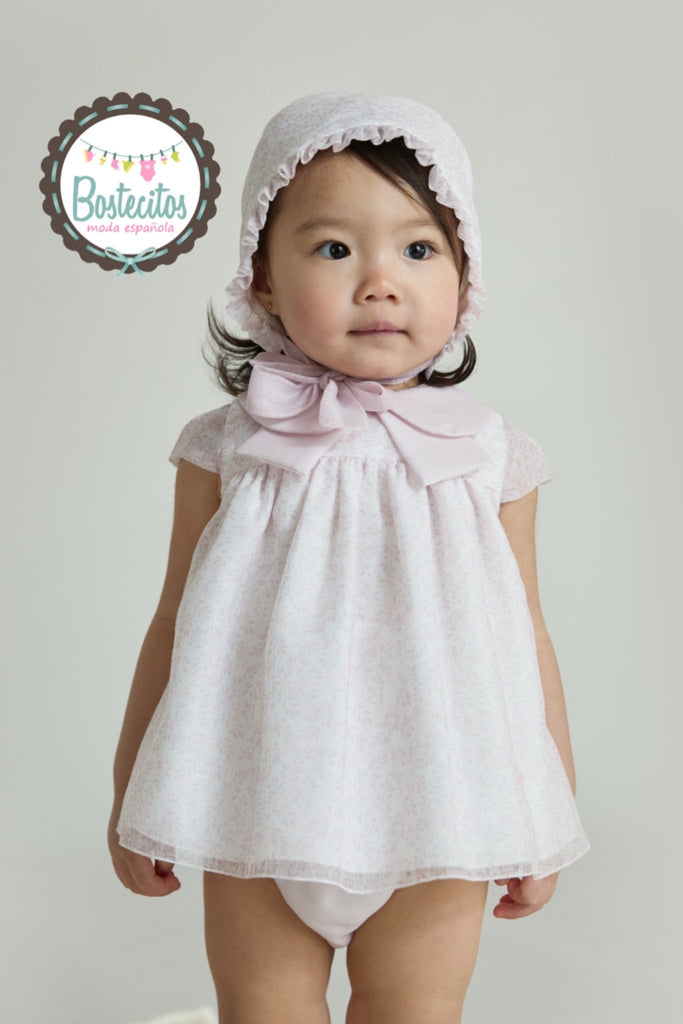 Conjunto pétalo de rosa vestido gorro y calzón