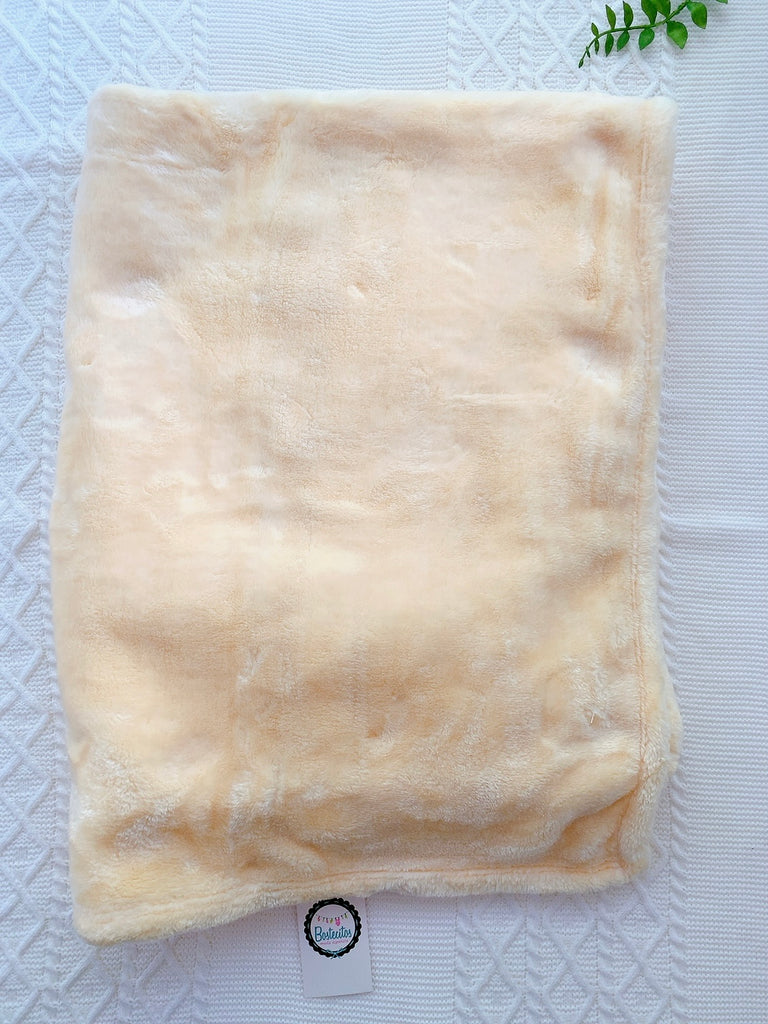 Cobija afelpada amarilla (se personaliza)