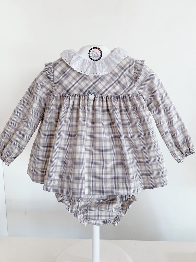 Conjunto vestido corto con calzón cuadros beige con gris cuello blanco (6 meses)
