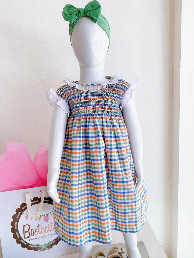 Vestido bordado a mano cuadros naranja, azul y verde con cuello de Olán blanco