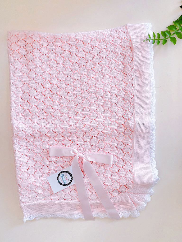 Cobija bordada rosa bebé con moño rosa bebé