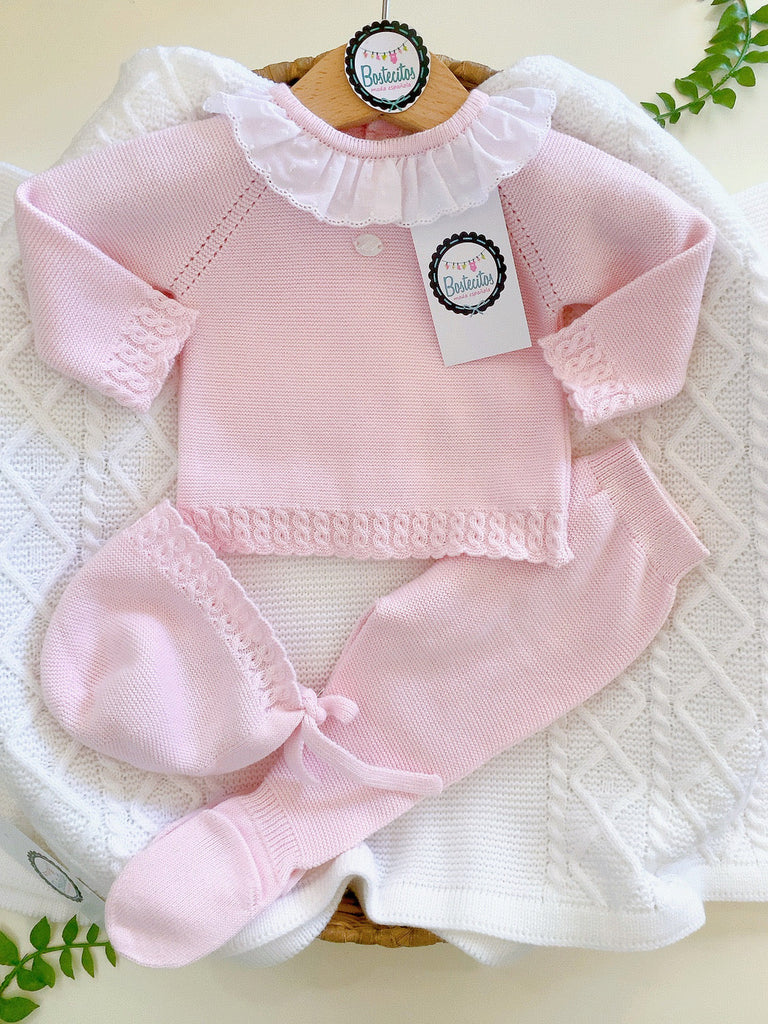 Tejido español rosa bebé con cuello blanco, detalles en mangas (3 meses)