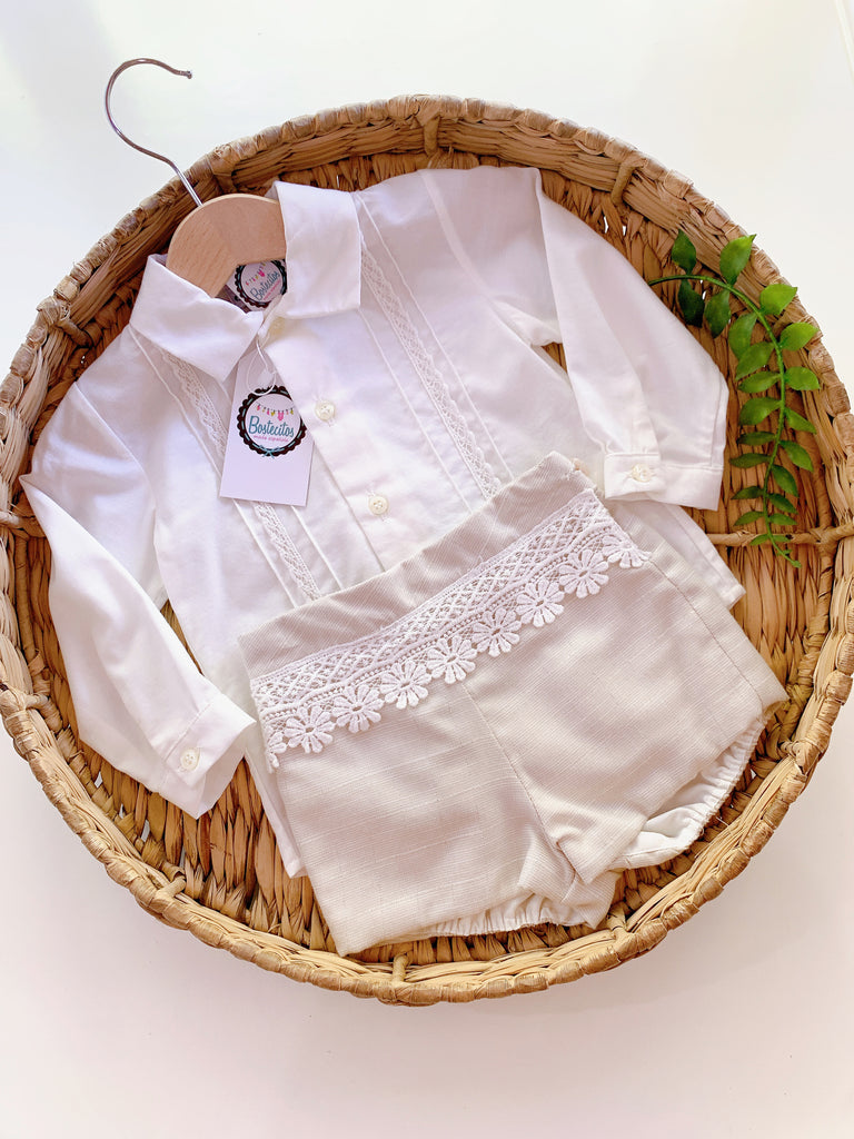 Conjunto shorts beige con bordado y camisa manga larga (6 meses)
