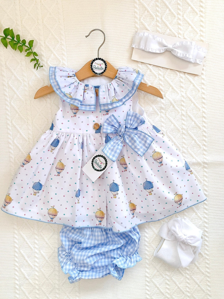 Vestido español blanco con estampado globos moño cuadros con calzón