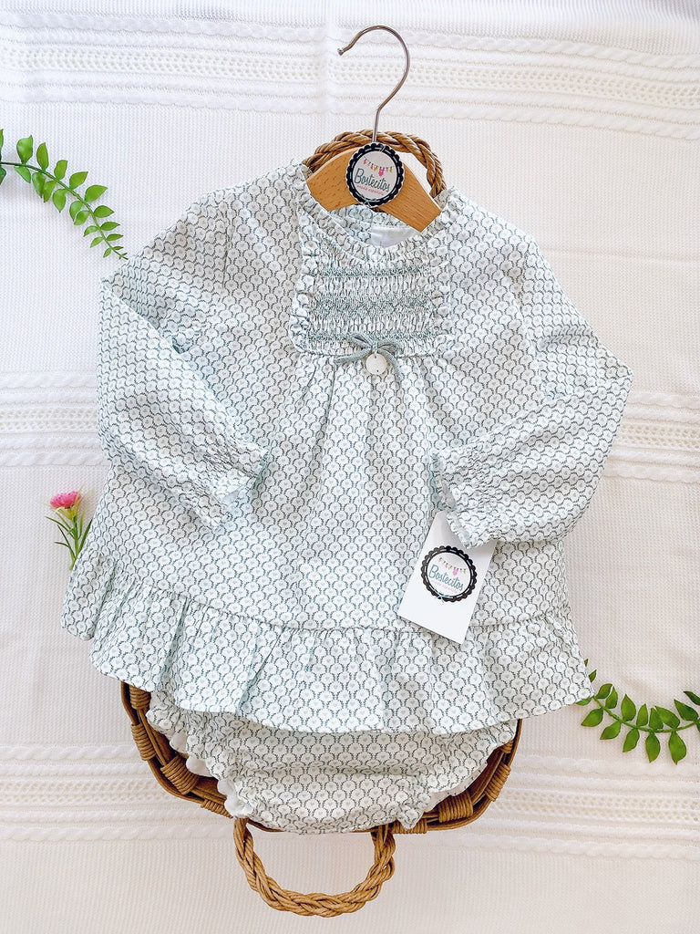 Conjunto vestido corto y calzón tela porcelana con corazones