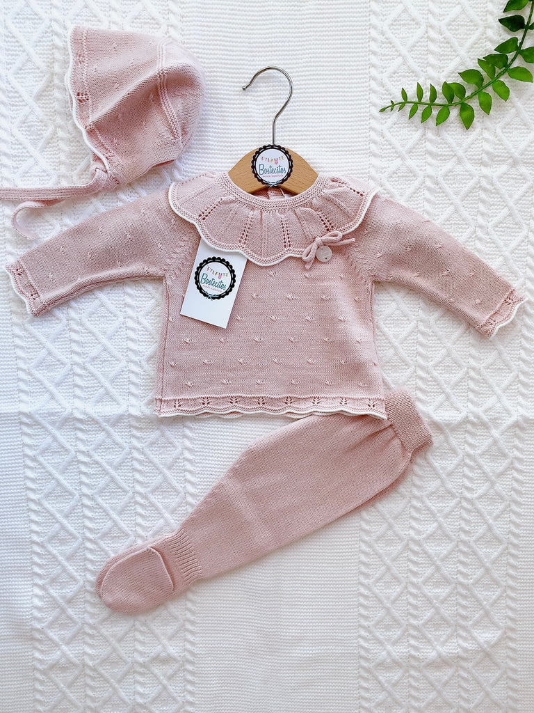Tejido español rosa palo cuello ovalado (1 mes)