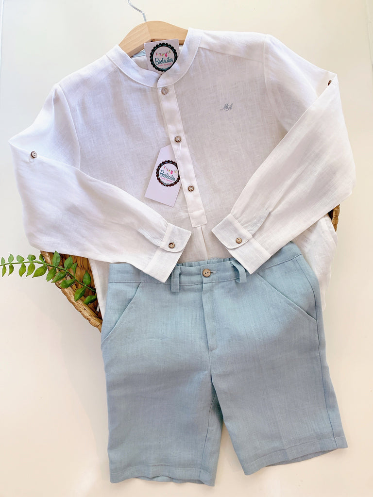 Conjunto shorts azul empolvado y camisa blanca (6 años)
