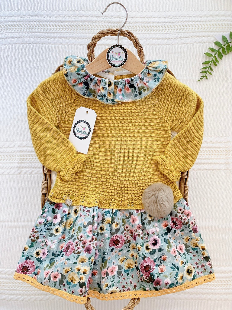 VESTIDO MOSTAZA FLORES POMPÓN
