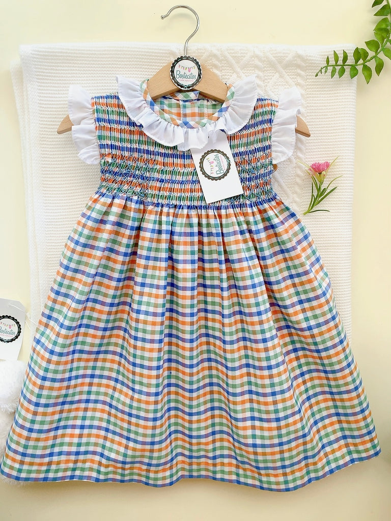 Vestido bordado a mano cuadros naranja, azul y verde con cuello de Olán blanco