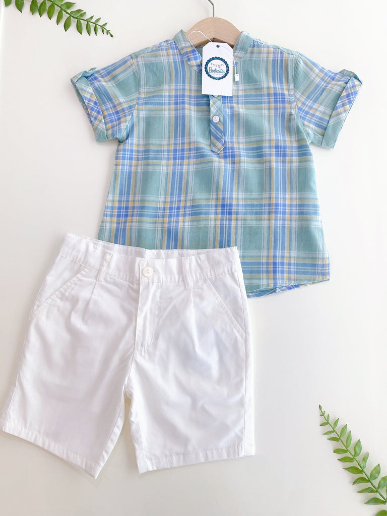Conjunto camisa cuadros verde con azul y short blanco