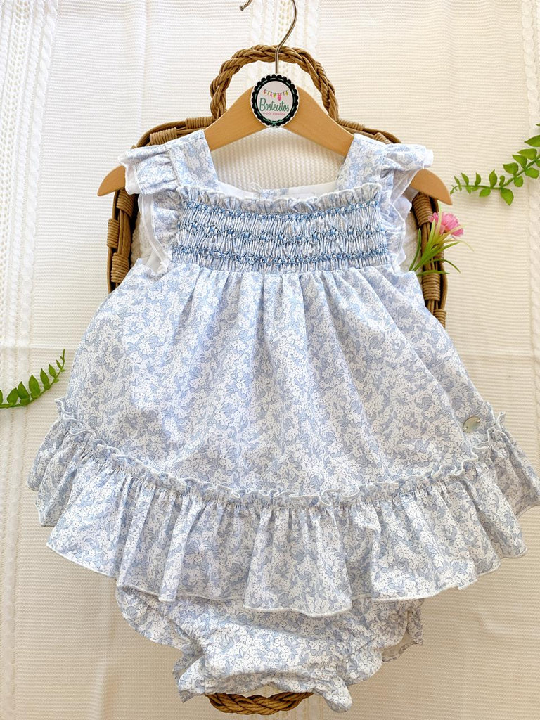 Conjunto vestido con calzón flores azules bordado