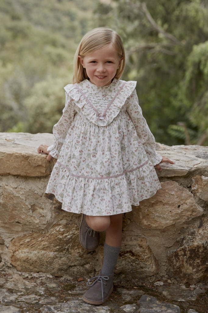 Vestido cuello V flores rosa palo (4 años )