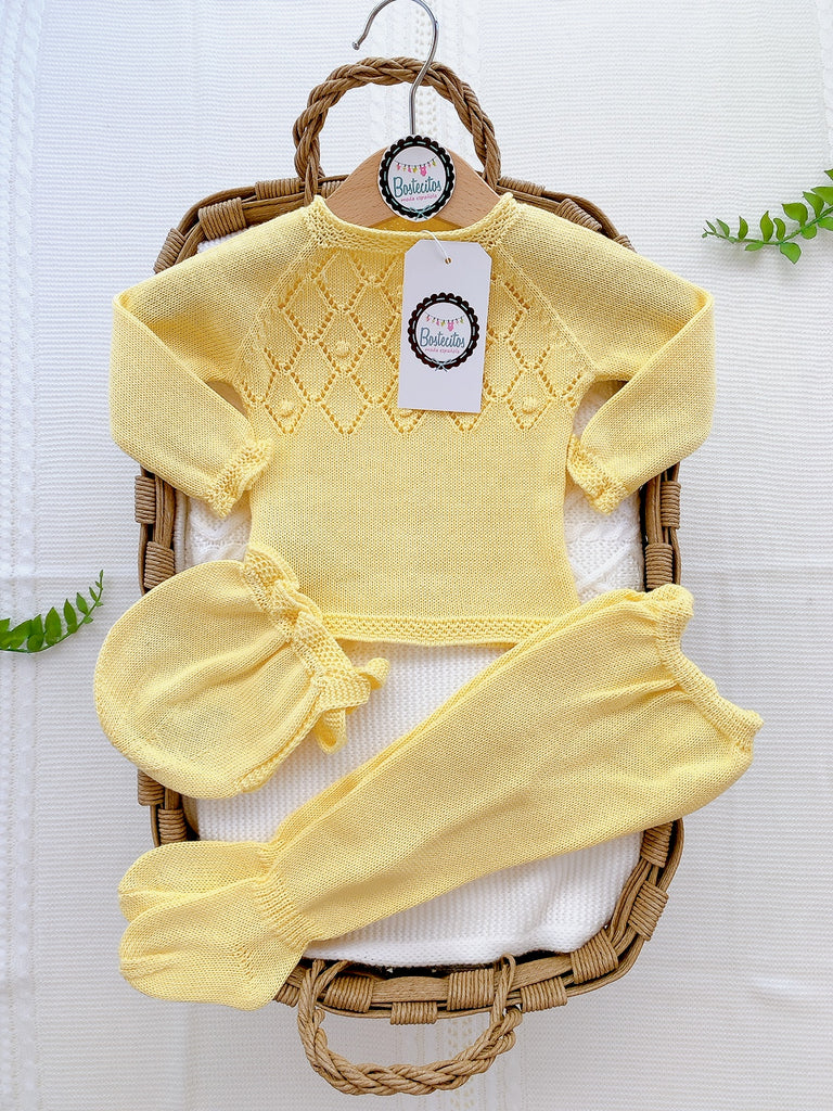 Tejido español amarillo bordado rombos 3 piezas