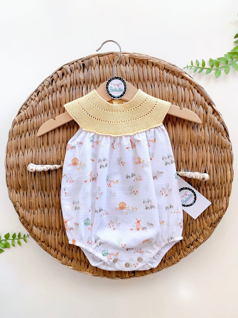 Ranita bordada amarillo con estampado granja