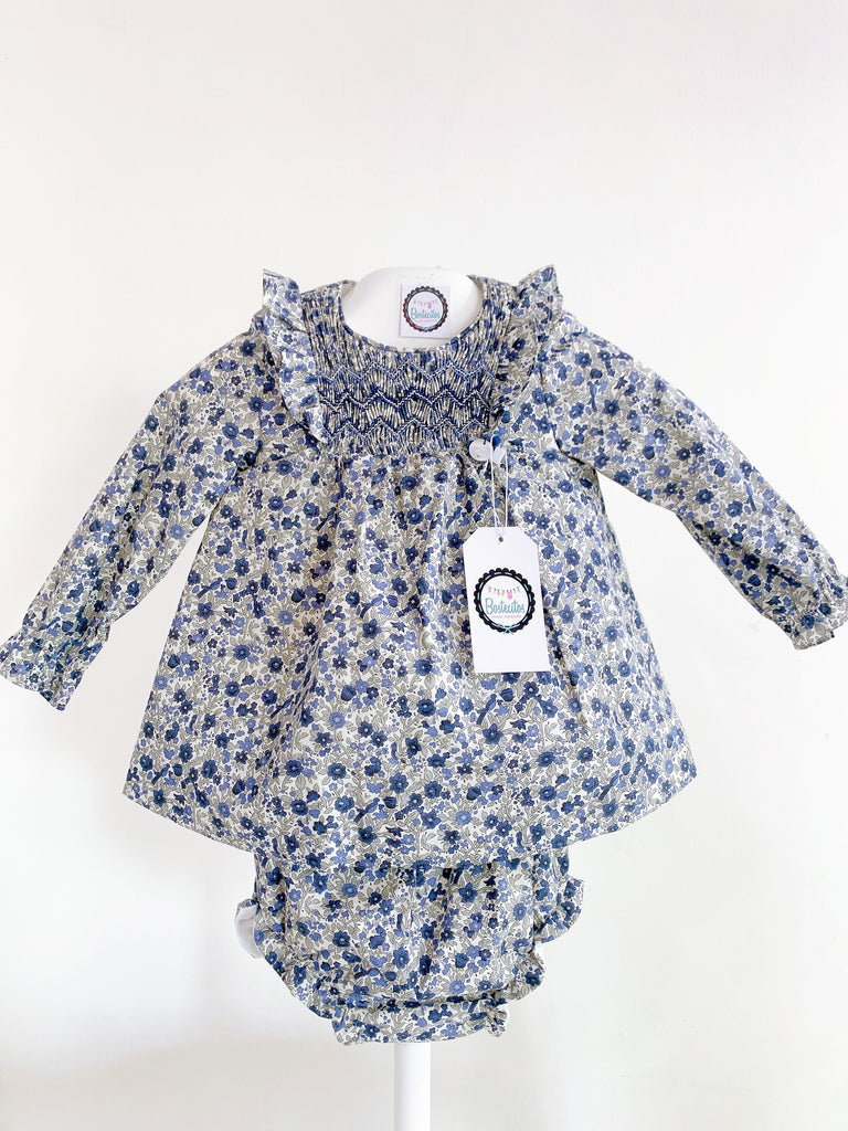Conjunto bordado flores azul marino vestido y calzón