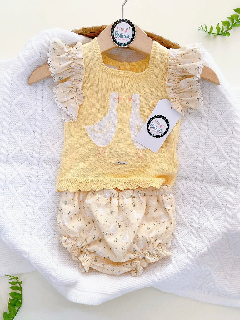 Conjunto amarillo patos