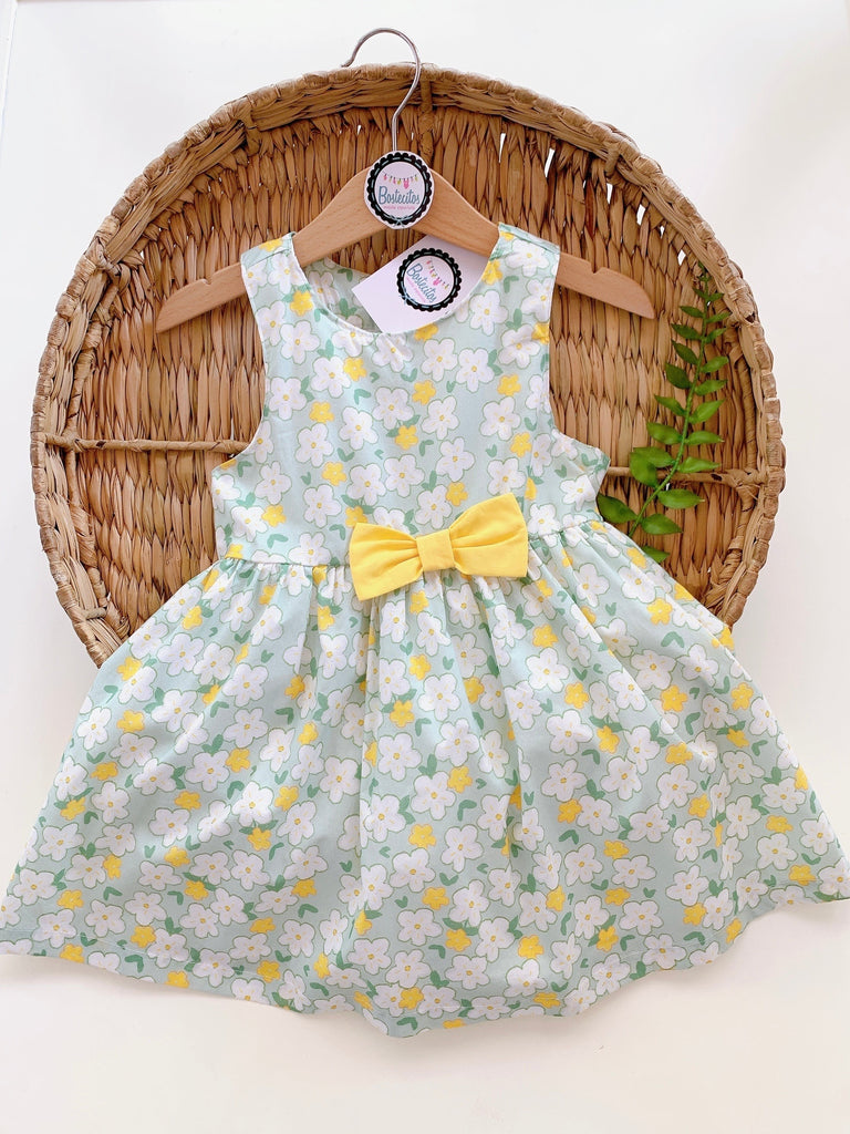 Vestido flores blancas, verde y amarillo