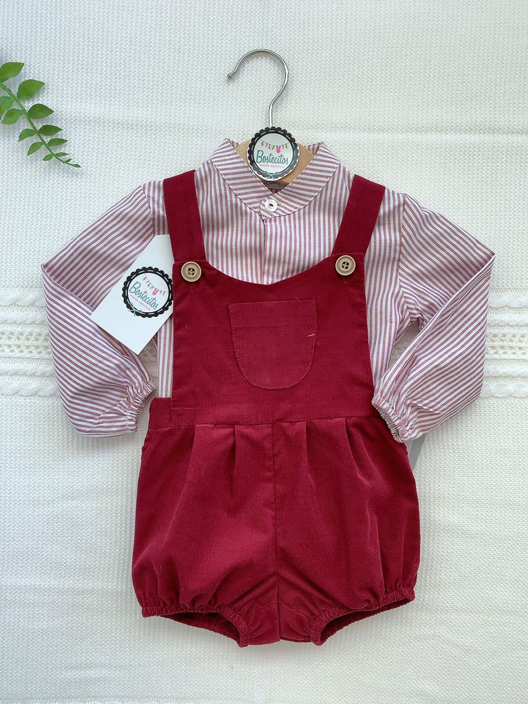 Overol don bolsa al frente corto color tinto con camisa tinta rayas blanco con tinto