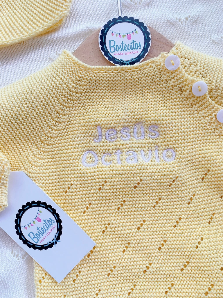 Conjunto tejido amarillo 3 piezas con 3 botones por un lado (1 mes)