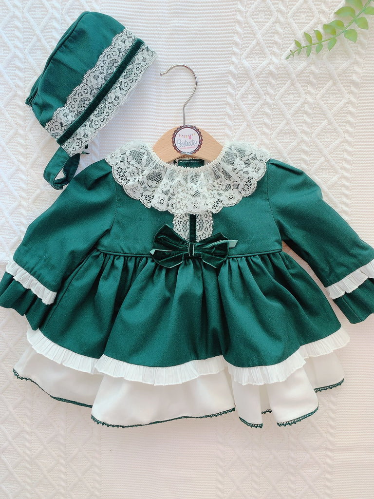 Vestido verde botella con cuello de Olán y gorro 2 piezas (6 meses)