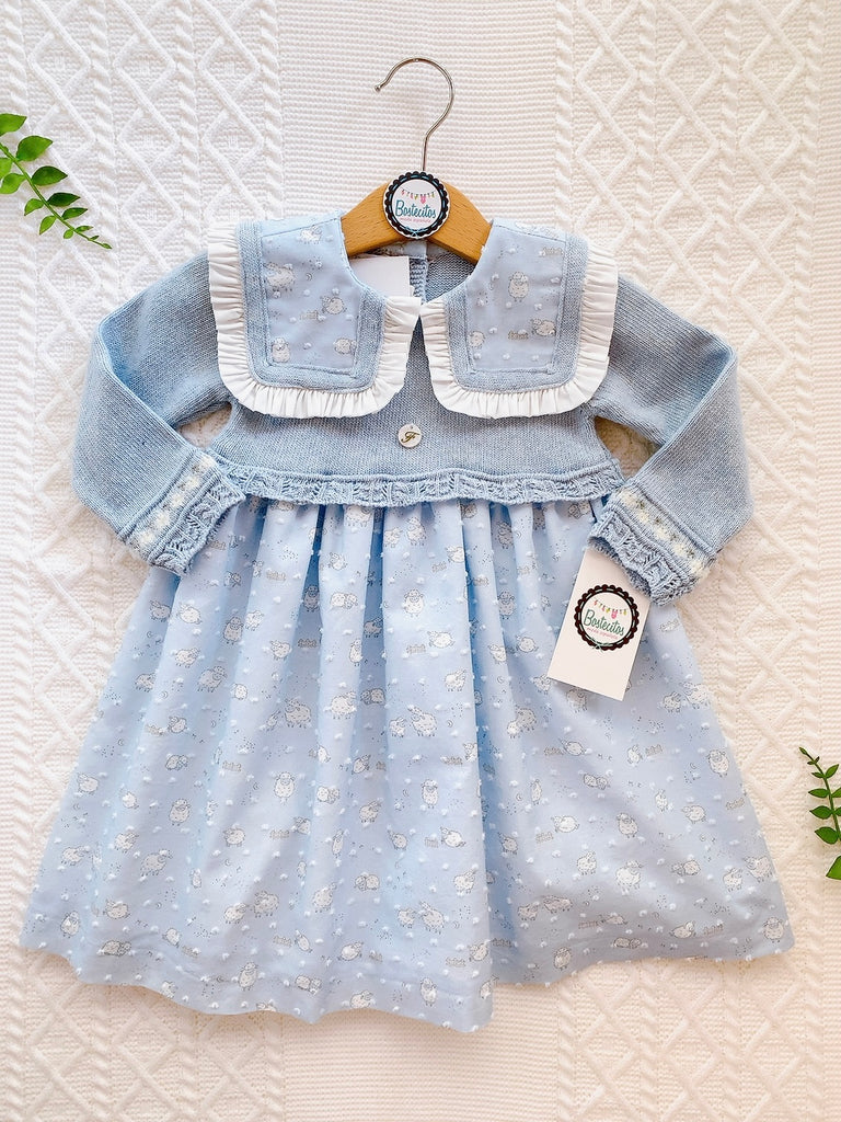 Vestido PLUMETI azul bebé estampado borreguitos cuello cuadrado tejido