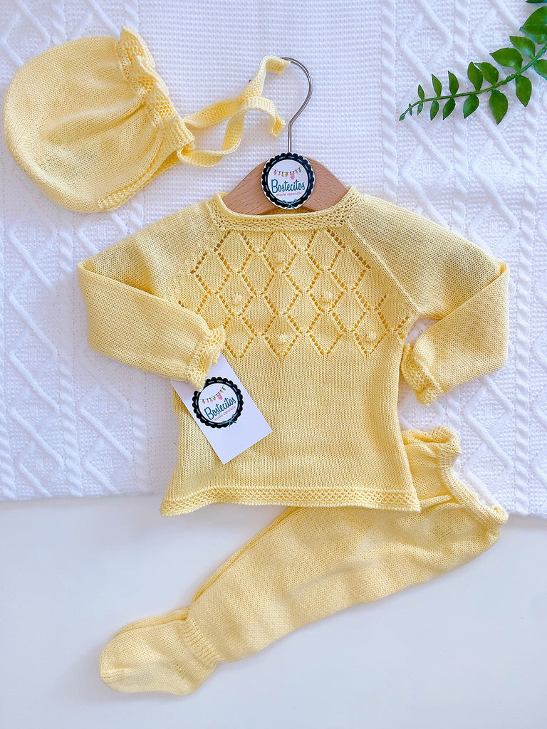 Tejido español amarillo bordado rombos 3 piezas