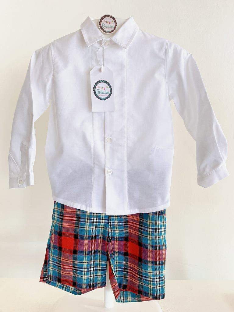 Conjunto camisa blanca con short cuadros rojo con verde