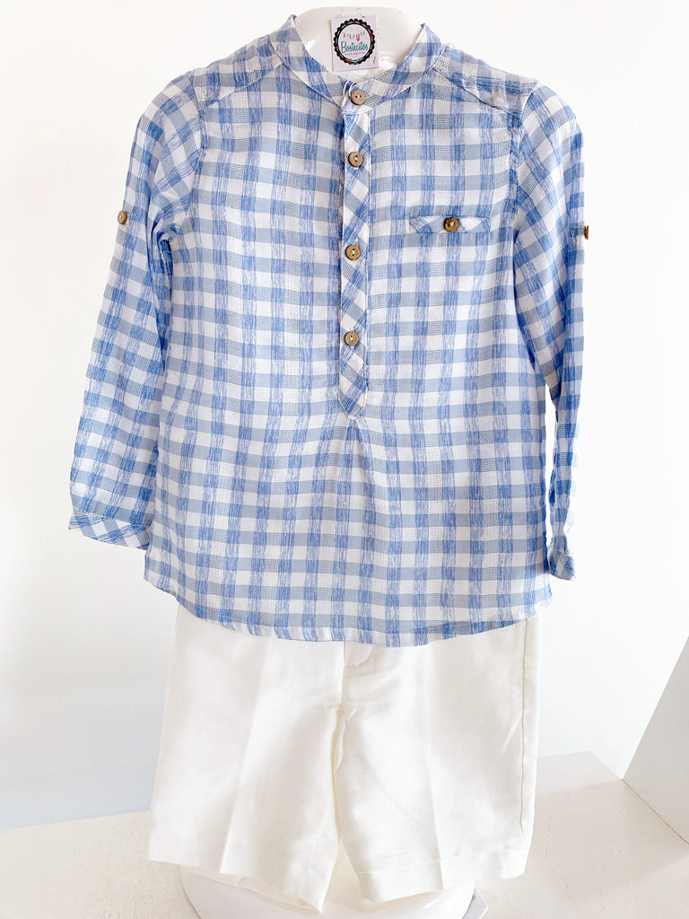 Conjunto camisa cuadros azul con blanco y short blanco