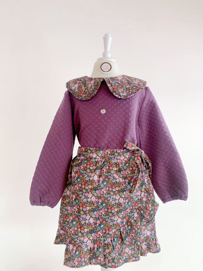 FALDA CON BLUSA MORADA