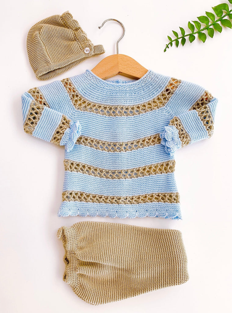 CONJUNTO TEJIDO AZUL LINEAS BEIGE 3P (gorro, pantalón y suetercito)