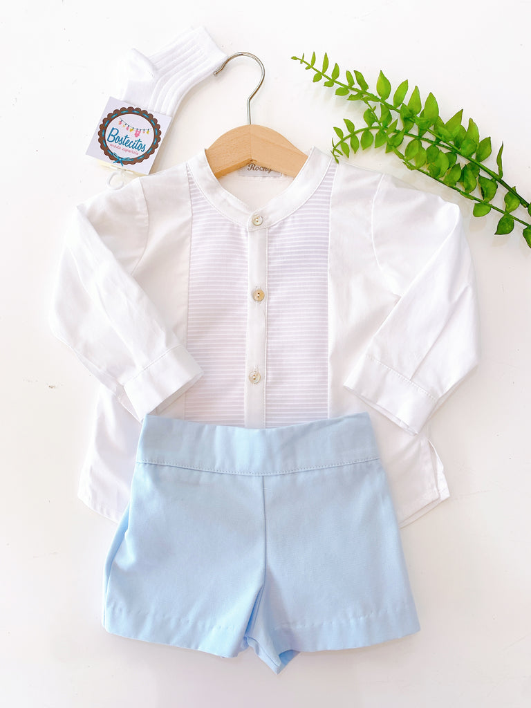 Conjunto camisa blanca con short azul celeste