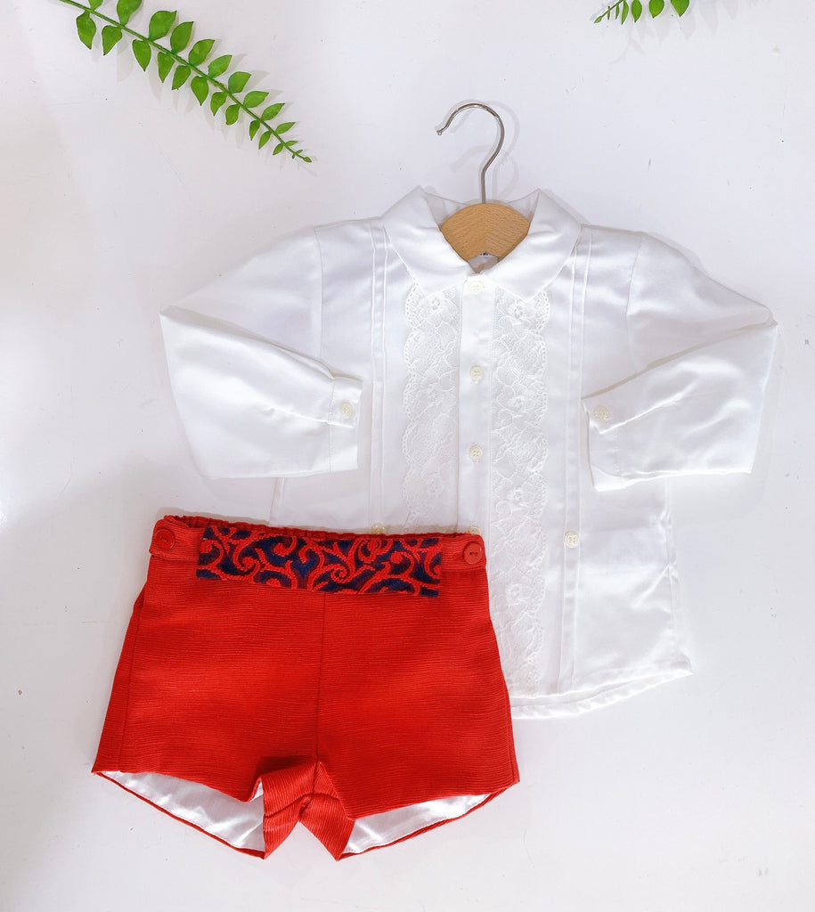 Conjunto camisa blanca shorts rojo (18 meses)